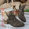 Botas Chelsea de Leopardo Plisado Estilo Nuevo Punta Fina 2026 Botas Martin Retro para Mujer Venta al por Mayor Transfronteriza Talla Grande