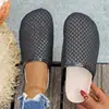 Meias Pantufas Fechadas Respiráveis de Malha Tecida para Mulheres, Pantufas Casuais Slip-On com Solado Grosso, Sandálias Slip-On de Tamanho Grande