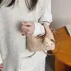 Bolsa Infantil Invierno Nuevo Estilo Peluche Mini Bolsa para Niña Bordada Letra Bolso de Mano Bolsa para Labial Monedero Bolsa para Mujer