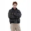 Traje de béisbol retro de estilo americano con diseño original para hombre, chaqueta holgada informal corta con capucha y textura de cuero sintético para otoño e invierno.