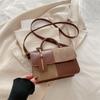 Bolsa Pequena de Design de Nicho para Mulheres 2024 Inverno Nova Moda Comutadora Bolsa Quadrada Pequena Textura de Alta Qualidade Bolsa de Ombro