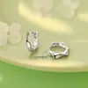 Brincos Mobius de Agulha de Prata Pura S999 Geométricos Simples Irregulares Modernos Versáteis Brincos Delicados para Revenda