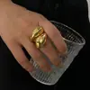 Europeu e Americano Luxo Leve Design Personalizado Abertura Irregular Brilhante Anel de Metal Anel Simples Versátil Venda por Atacado do Fabricante