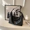 Bolso de alta gama de gran capacidad para mujer, nuevo estilo 2026, bolso cruzado de moda, bolso de un solo hombro casual y versátil, bolso simple para el antebrazo