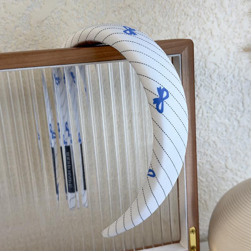 26422A 白底蝴蝶结