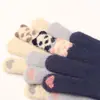 Nuevos guantes de invierno más terciopelo acolchado pantalla táctil guantes cálidos al por mayor guantes de peluche de panda tejidos para mujer lindos