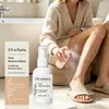 El Spray Exfoliante para Pies OCEAURA limpia suavemente y cuida la piel de los pies, proporcionando un cuidado hidratante y conveniente