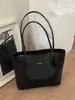 Nova bolsa de ombro feminina de comércio exterior transfronteiriço, bolsa de mão feminina de trama de grande capacidade, bolsa de trabalho versátil, simples e moderna