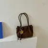 Bolso de mano transfronterizo de gamuza, nuevo bolso de hombro retro de moda para mujer 2026, acabado mate, adecuado para ir al trabajo y llevar cruzado