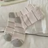 Calcetines de burbuja estilo ballet para otoño e invierno para mujer, calcetines de media pantorrilla con perlas de moda, calcetines dulces estilo universitario con lazo en capas
