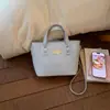 Bolso de Cuero en Relieve Vintage de Gama Alta para Mujer 2026 Nueva Moda Bolso Cruzado Versátil Bolso de Mano Súper Popular Bolso Tipo Cubo