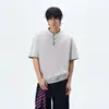Verão 2026 Nova Marca Tendência Masculina Estilo de Design Estilo Americano Gola Henley Manga Curta Camiseta Moda Sensação de Alto Padrão Top