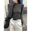 Blusa Feminina com Zíper e Gola Alta Meio, Camada Base Térmica Slim Fit, Camiseta de Manga Longa com Ombro Normal para Outono e Inverno
