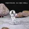 Soporte creativo para teléfono móvil de astronauta decoración de escritorio regalo de vacaciones para estudiantes decoración de manualidades de resina venta al por mayor