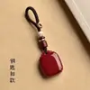 Colgante Amuleto de Seguridad Cinabrio Llavero de Coche Cadena para Teléfono Encanto de Seguridad del Año Zodiacal Collar para Hombres y Mujeres Bajo Contenido