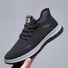 Explosões de Verão 2023 Sapatos Masculinos Fly-woven Respiráveis Esportivos Casuais Simples Versáteis para Meia-idade e Idosos Sapatos de Malha Solado Macio Antiderrapante