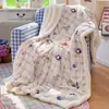 Manta de forro polar de leche, manta para siesta de oficina, chal de forro polar de cordero, manta pequeña, manta para dormitorio de estudiante, manta de sofá, sábana