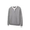 Suéter Henley WHIMNOON "Falso Dos Piezas Cosido a Mano" de Lana Merino Importada de Australia