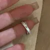Anillo de Dedo Índice Pequeño de Doble Anillo Cepillado Vintage Italiano Mercury Record para Mujer de Nicho de Lujo Ligero de Gama Alta