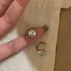 Pendientes Casuales y Versátiles de Circonita Super Brillante para Mujer, Lujo Accesible, Elegantes de Gama Alta, Únicos y Exquisitos Pendientes de Diamante Flash de 2 Quilates