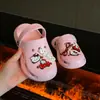 Tamancos infantis de desenho animado, sandálias antiderrapantes para bebês para uso interno e externo, tamancos fofos para meninos e meninas para uso em casa no verão