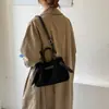 Bolso retro de nicho para mujer, nuevo modelo 2026, bolso cruzado sencillo para el día a día, bolso tipo cubo versátil y moderno para el uso casual