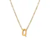 Collar con colgante pequeño de moda 26 letras inglesas acero de titanio oro de 18k cadena de clavícula simple versátil sin decoloración venta al por mayor