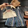 Verão 2026 Nova Roupa para Meninas Conjunto de Duas Peças: Top Regata com Franjas para Bebê Menina + Calça de Nove Pontos