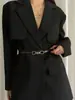 Cinturón de Moda y Versátil para Mujer para Usar con Faldas y Abrigos, Elegante Hebilla Metálica, Cinturón Negro Delgado de Cuero, Ceñidor de Cintura para Suéter