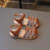 Sandalias para Niñas 2025 Verano Nuevo Llegada Estilo Pastoral Flores Pequeñas Punta Plana Zapatos de Playa Suela Suave Antideslizantes Zapatos de Una Sola Capa para Niños Pequeños y Medianos