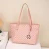 Bolso de mujer único y de nicho, gran capacidad, moderno para ir al trabajo, alto valor estético, diseño simple, bolso de hombro otoño 2026, bolso de mano tipo tote