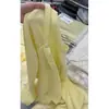 Suéter Tejido Amarillo Estilo Europeo Falso Dos Piezas para Mujer, Nuevo Estilo Primavera 2026, Suave Casual Corte Holgado, Rejuvenecedor, Top de Alta Gama