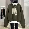 Primavera, Otoño e Invierno 2025 Nueva Sudadera Pulóver de Estilo Americano con Estampado de Letras, Holgada, Falso Dos Piezas, Cuello Semi-Alto para Mujer, Engrosada con Forro Polar, Longitud Media