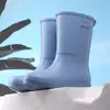 Nuevas botas de lluvia estilo japonés hasta la pantorrilla para mujer, color liso, diseño simple, antideslizantes, impermeables, adecuadas para actividades al aire libre, pesca y trabajo