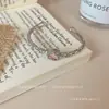 Pulsera de Corazón Rosa Fresco Dulce con Circonita para Mujer Diseño de Nicho Accesorios de Estilo Frío Personalidad a la Moda Pulsera de Tacto de Alta Gama