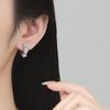 Aretes Elegantes Simples con Elemento de Lazo de Diamantes Exquisitos para Mujer con Cierre de Trémula de Imitación S925 Caliente Transfronterizo