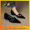 Zapatos de tacón bajo Mary Jane Retro Franceses de Puntera Puntiaguda de Gamuza para Aumentar la Altura Zapatos Individuales de Nicho Versátiles Bailarinas 2026 Nuevos para el Viaje Sencillos