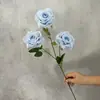 Flor Artificial nova rosa diamante de três cabeças flor de seda decoração de sala de estar adereços de decoração para fotos fileira de flores de casamento estilo ins