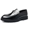 Sapatos Masculinos Casuais de Couro para Negócios, Couro Bovino de Camada Superior, Mocassins Brilhantes de Calçar, Couro Genuíno, Couro Envernizado, Sapatos Formais para Casamento