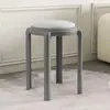 Banqueta de plástico estofada estilo meados do século para uso doméstico, novo modelo 2026, empilhável, espessa, adequada para mesas de jantar, alta e redonda, para convidados e como banqueta extra