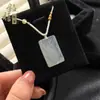 Directamente del fabricante: Collar con Colgante de Ágata Blanca Calcedonia Tipo Hielo, Hebilla de Paz Buda Guanyin Maitreya, Amuleto con Forma de Hoja al por Mayor