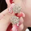Novos Brincos de Diamante Coloridos para Mulheres, Brincos de Luxo Leve de Alta Qualidade, Brincos de Nicho, Brincos Versáteis de Pétala Curta Atacado