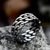 Guerrero de Acero Anillo de Cadena para Coche Retro Europeo y Americano de Acero Inoxidable Venta al por Mayor Fundición de Acero de Titanio Cadena Cubana Anillo Simple