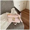 Bolso de mano acolchado simple estilo coreano, bolso de hombro versátil y elegante de nicho, bolso cruzado con cadena texturizada para el día a día para mujer