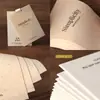 Etiquetas de Papel Algodão e Linho Loja de Roupas Etiquetas de Roupa Preço Design Grátis Etiquetas de Papel para Roupas Femininas Logo Feito Sob Medida Etiquetas de Papel para Roupas Masculinas