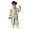 Traje Deportivo para Niños Primavera y Otoño 2026 Nuevo Estilo Conjunto de Otoño para Niños Fresco y Elegante Conjunto de Dos Piezas con Cuello Alto para Niños