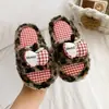 Pantuflas de Algodón Cálidas con Forro de Felpa a Cuadros para Niñas, Pantuflas Planas Antideslizantes Silenciosas para el Hogar, Pantuflas Peludas para Niños Mayores