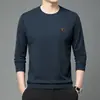 Nova Blusa de Moletom Masculina de Manga Longa 2024 Casual Versátil Moda Masculina Camiseta Gola Redonda Manga Longa Top Camisa Básica Masculina