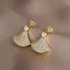 Pendientes de Plata de Ley S925 de Alta Calidad Lujo Ligero Elegantes Elegantes Pendientes de Arete Pequeño Pendientes de Abanico Brillantes Exquisitos con Circonia Completa