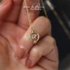 Collar de Zirconia Inteligente con Diseño de Danza de Flores con Abertura Lateral de Alto Sentido Plata Esterlina S925 Chapado en Oro Clavícula Japonesa y Coreana para Viajero